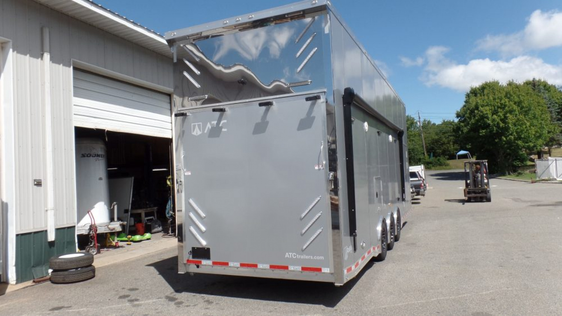 New 2025 ATC CUSTOM / 30FT Stacker