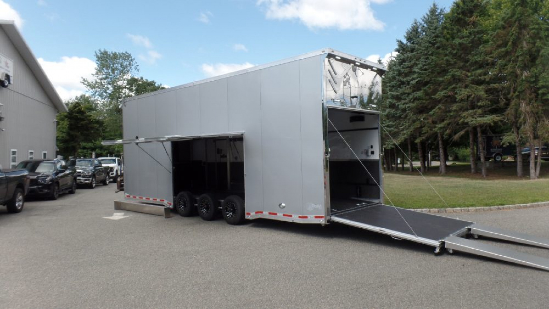 New 2025 ATC CUSTOM / 30FT Stacker