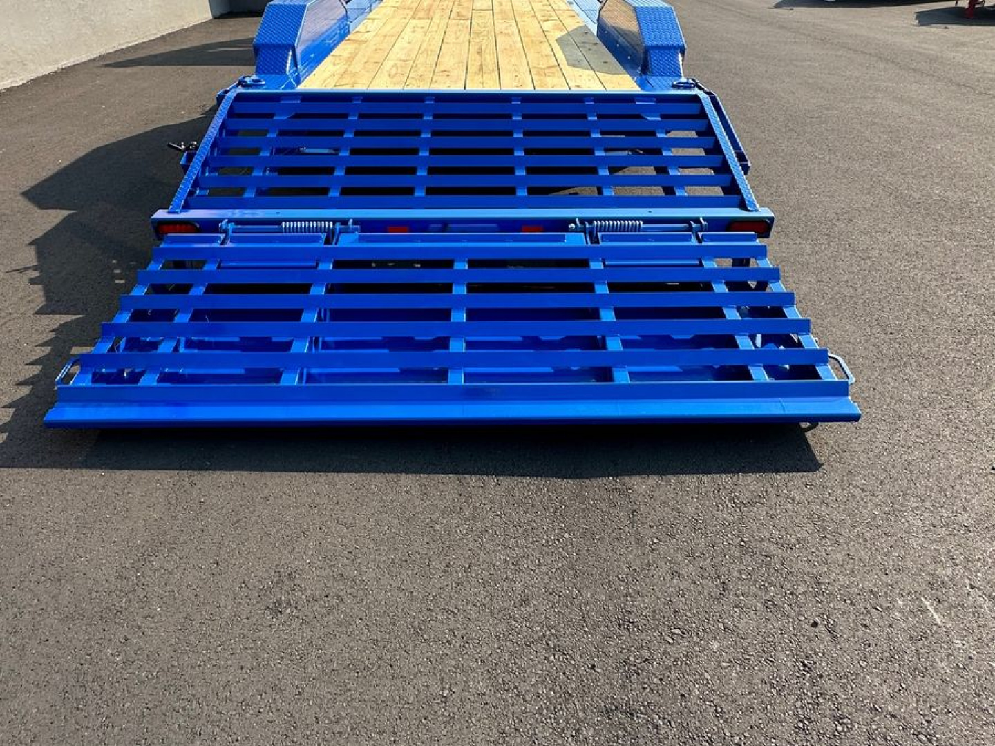 New 2024 Diamond C Trailers LPX208-GN Equipment Trailer