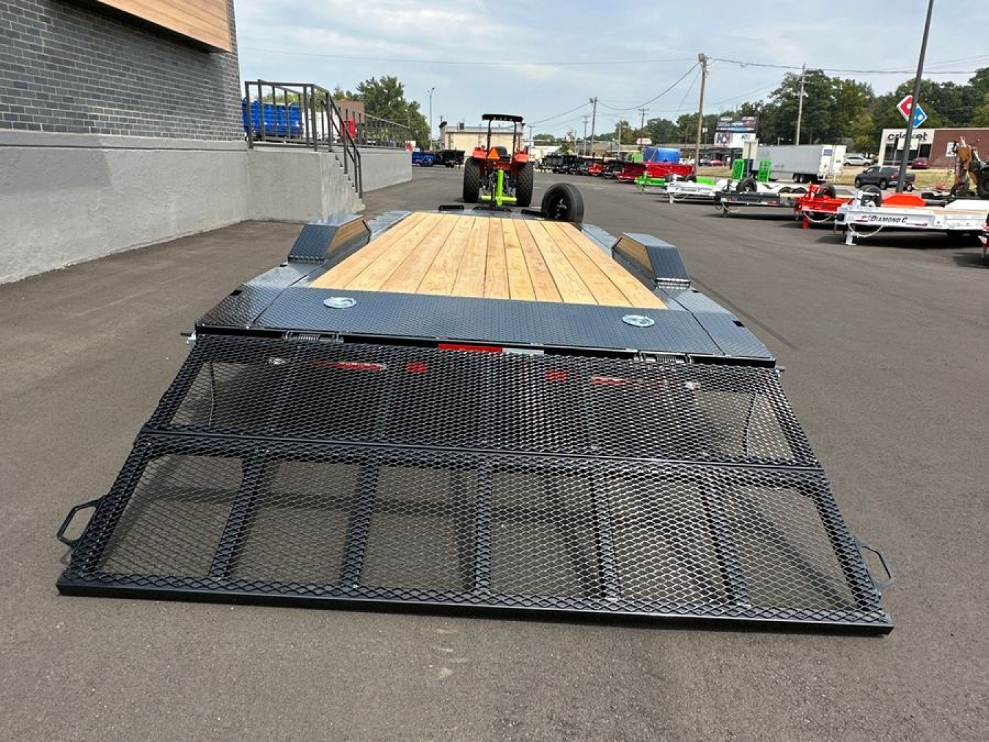 New 2024 Diamond C Trailers GTF206 Car Hauler