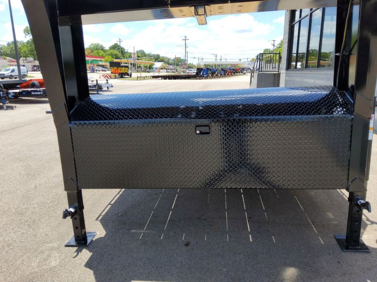 New 2025 Diamond C Trailers LPX210-GN Equipment Trailer