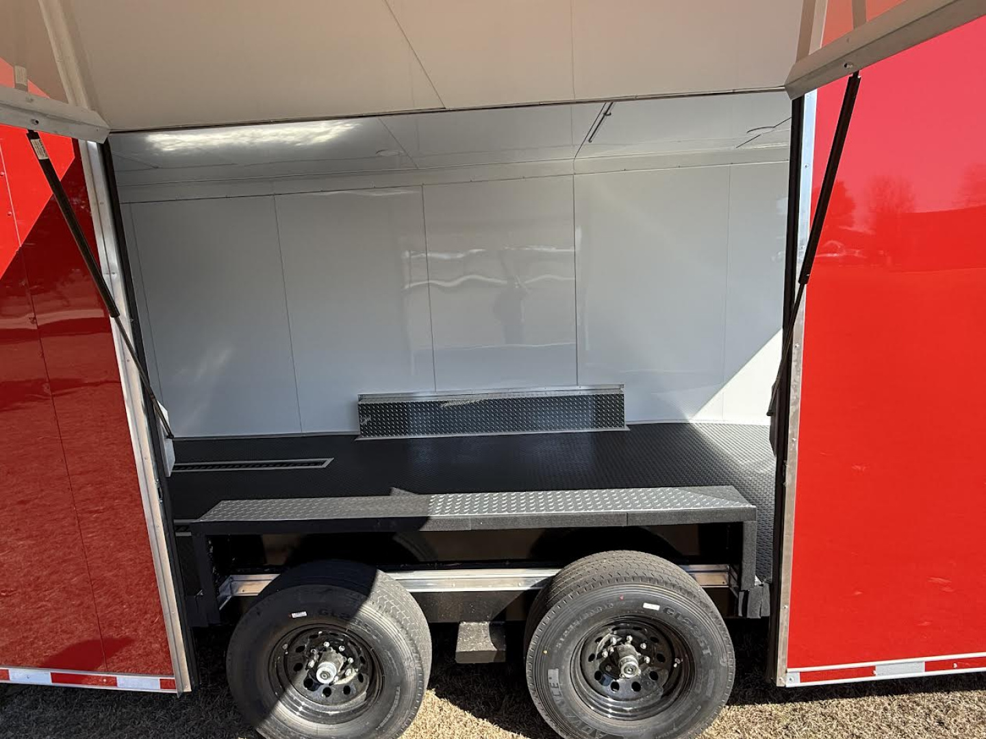 9×28 Car Hauler Trailer photo 7