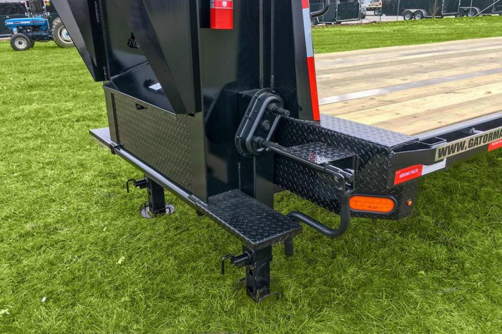 New 2026 Gatormade Trailers HOT SHOT 24.9K GOOSENECK Equipment Trailer