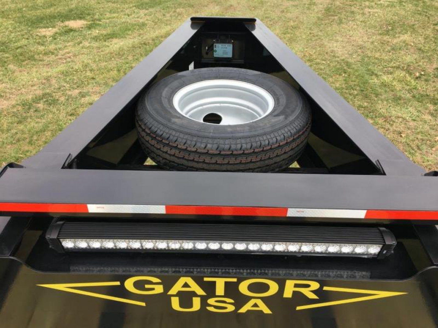 New 2026 Gatormade Trailers HYDRA-TAIL GOOSENECK Equipment Trailer