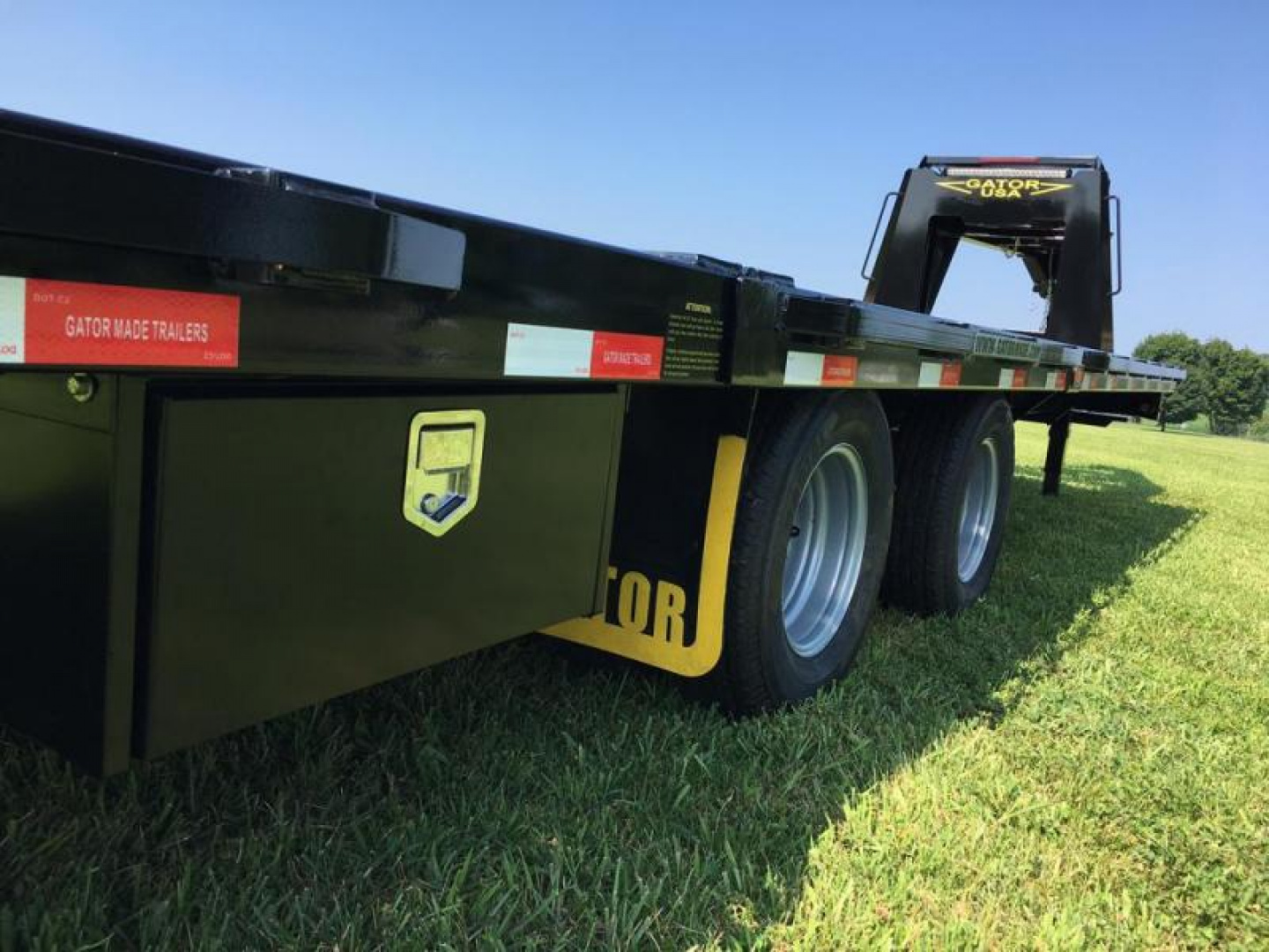 New 2026 Gatormade Trailers HYDRA-TAIL GOOSENECK Equipment Trailer