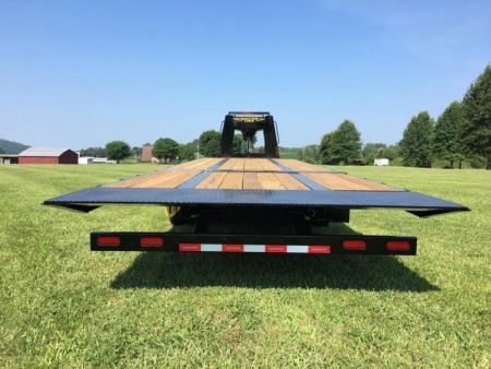 New 2026 Gatormade Trailers HYDRA-TAIL GOOSENECK Equipment Trailer