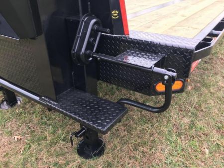 New 2026 Gatormade Trailers HYDRA-TAIL GOOSENECK Equipment Trailer