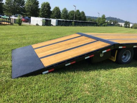New 2026 Gatormade Trailers HYDRA-TAIL GOOSENECK Equipment Trailer
