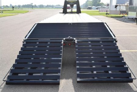 New 2026 Gatormade Trailers ELITE GOOSENECK Equipment Trailer