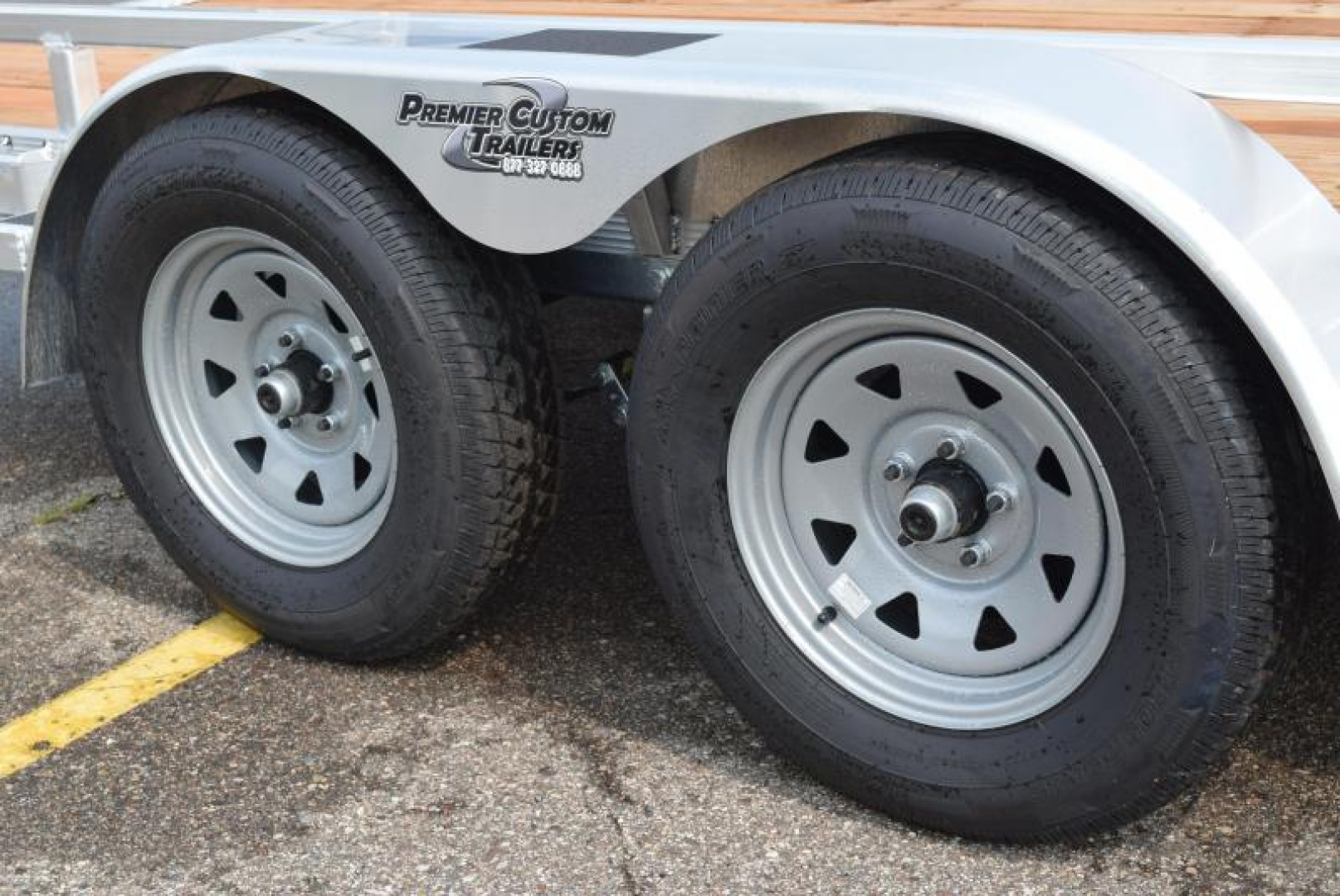 7×18 Equipment Flatbed Trailer photo 6