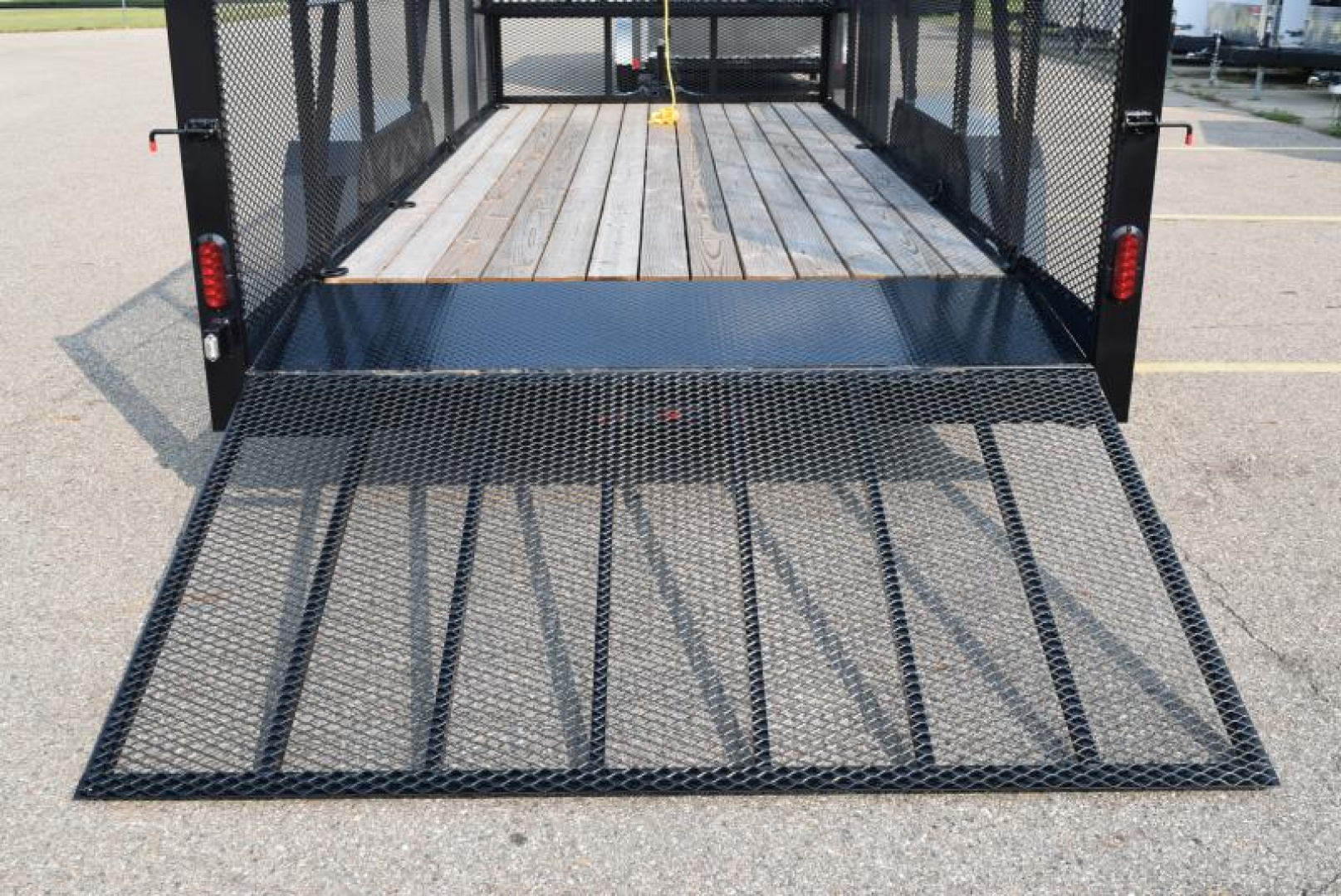 7×18 Utility Trailer photo 9