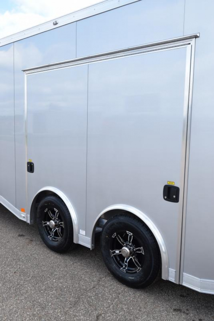 9×24 Car Hauler Trailer photo 6