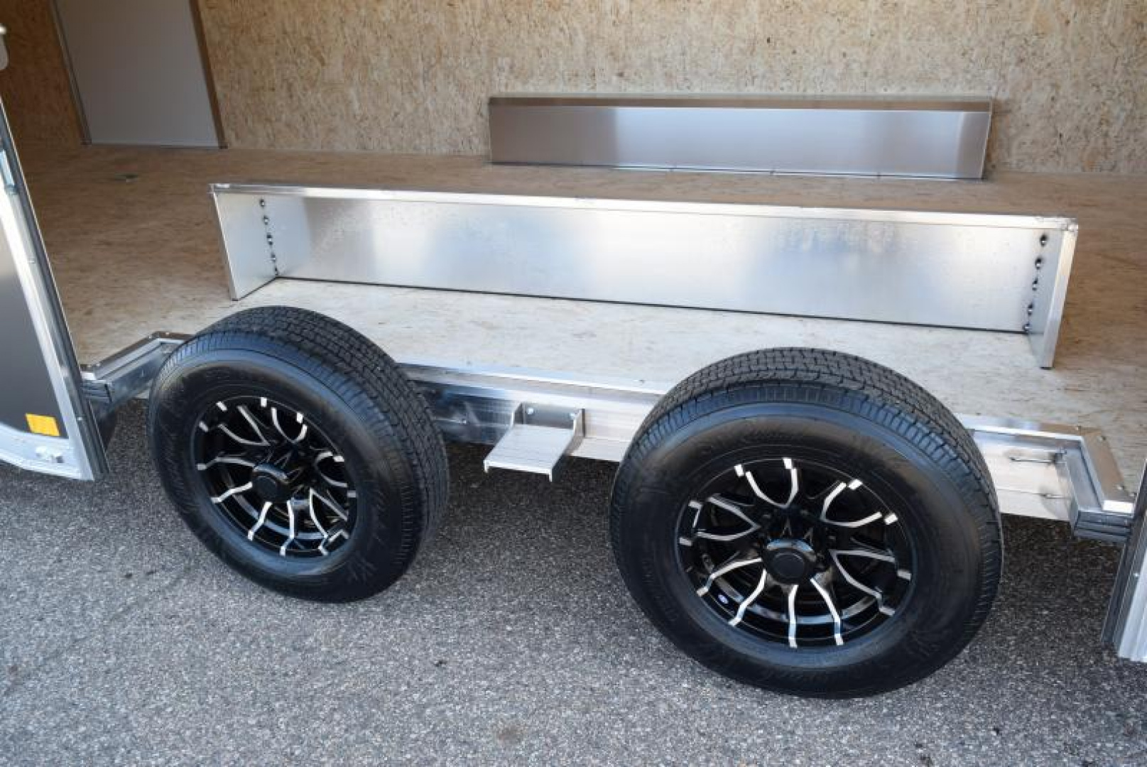 9×24 Car Hauler Trailer photo 9