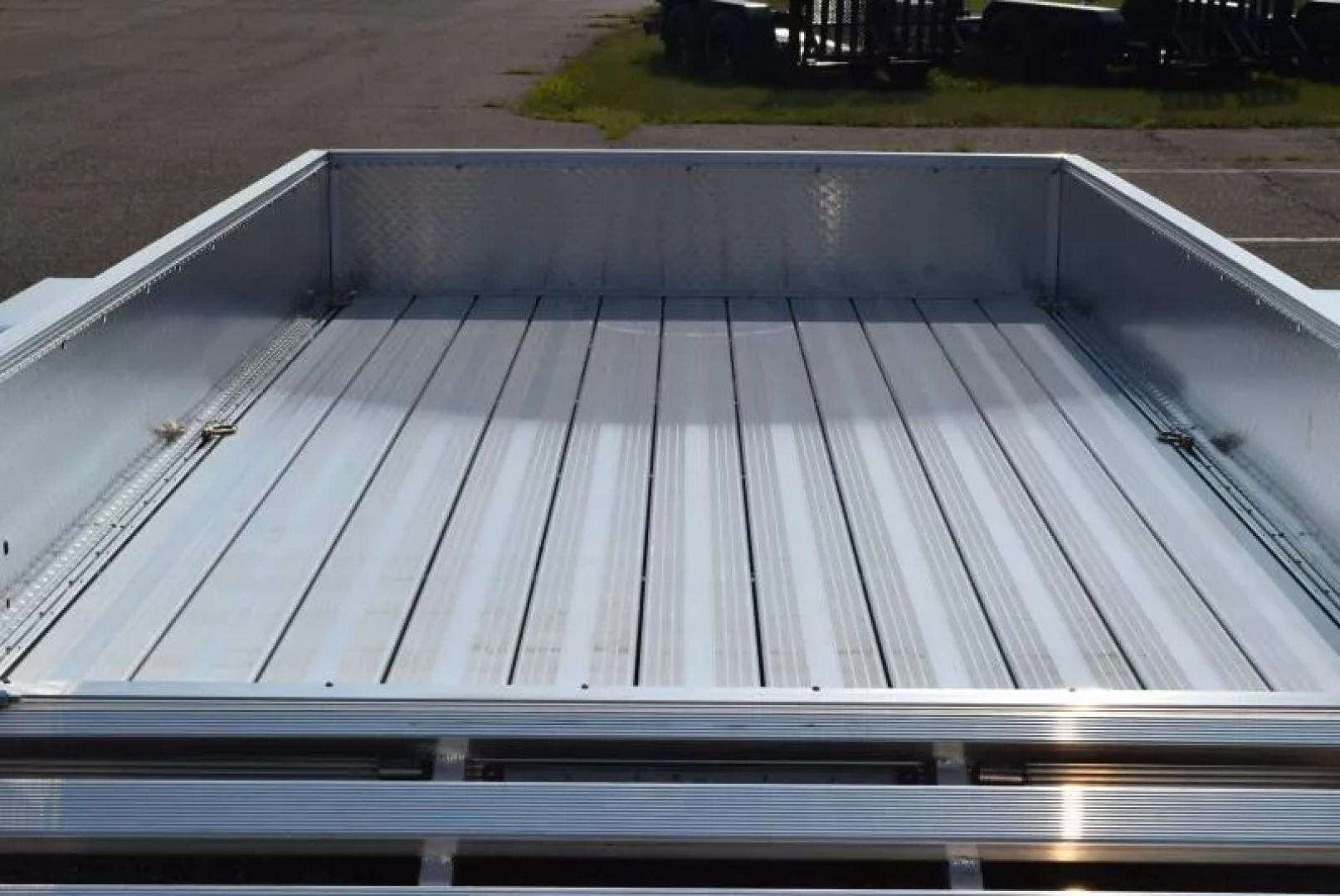 6×10 Utility Trailer photo 8