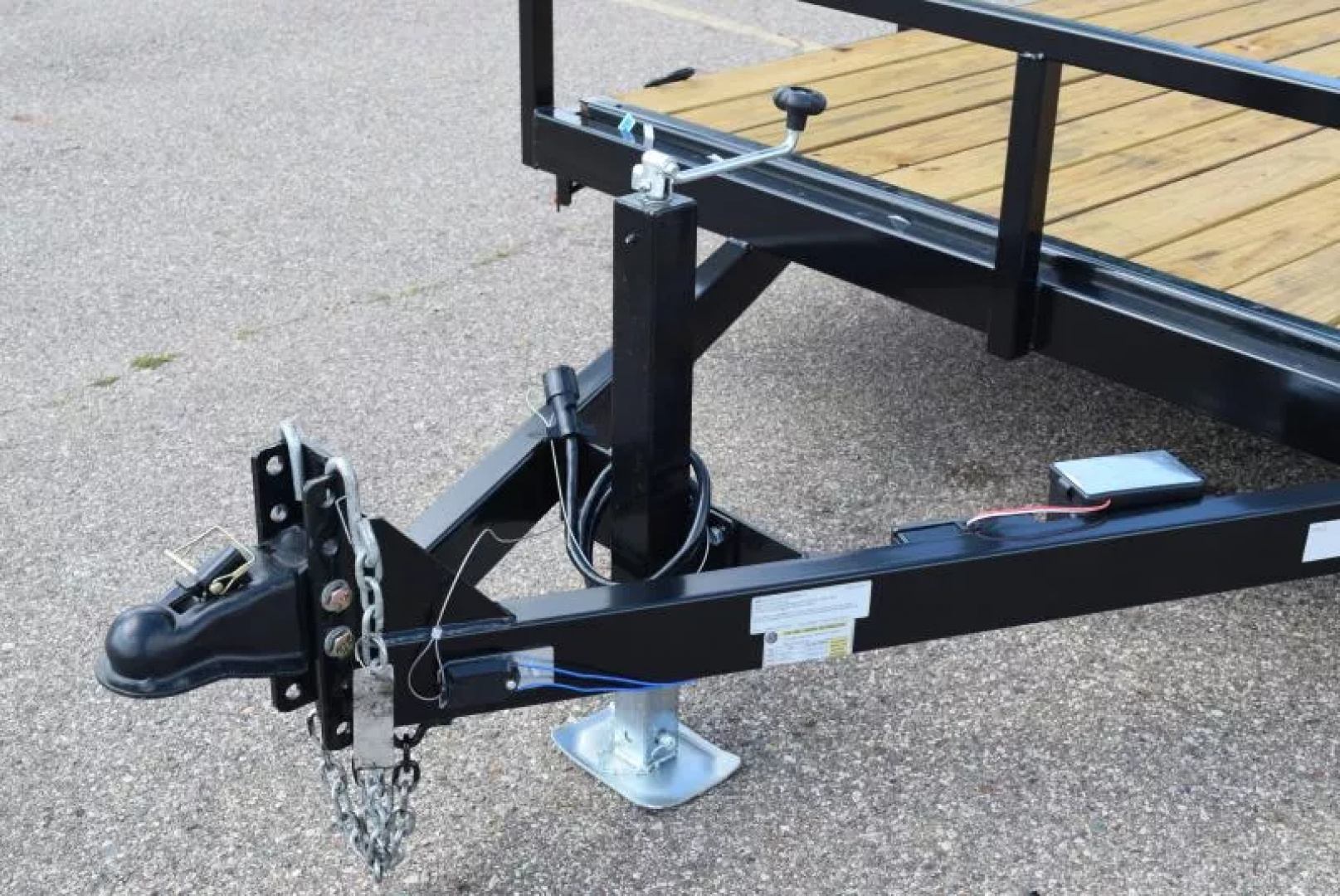 7×18 Utility Trailer photo 7