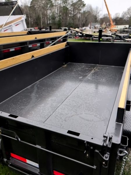 New 2026 Diamond C Trailers LPT207 Dump Trailer