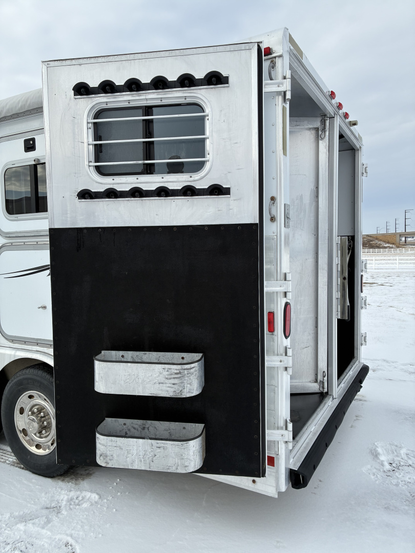 Used 2003 Exiss Trailers XT/316 LQ Horse Trailer