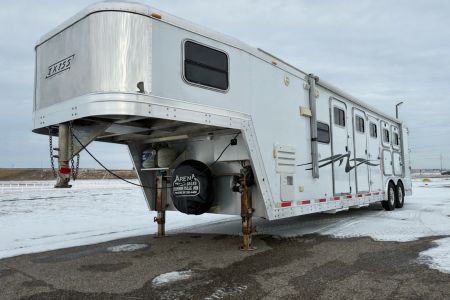 Used 2003 Exiss Trailers XT/316 LQ Horse Trailer