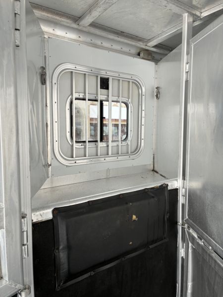 Used 2003 Exiss Trailers XT/316 LQ Horse Trailer