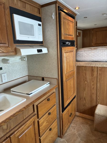 Used 2003 Exiss Trailers XT/316 LQ Horse Trailer
