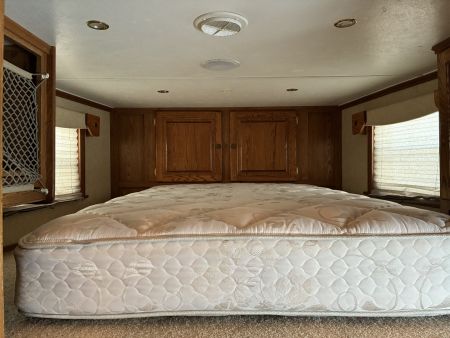 Used 2003 Exiss Trailers XT/316 LQ Horse Trailer