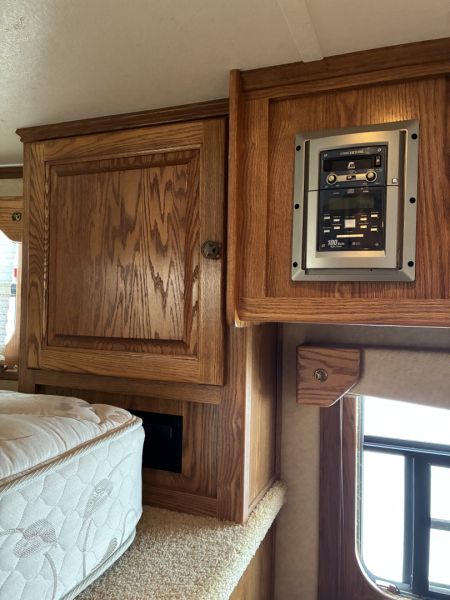 Used 2003 Exiss Trailers XT/316 LQ Horse Trailer