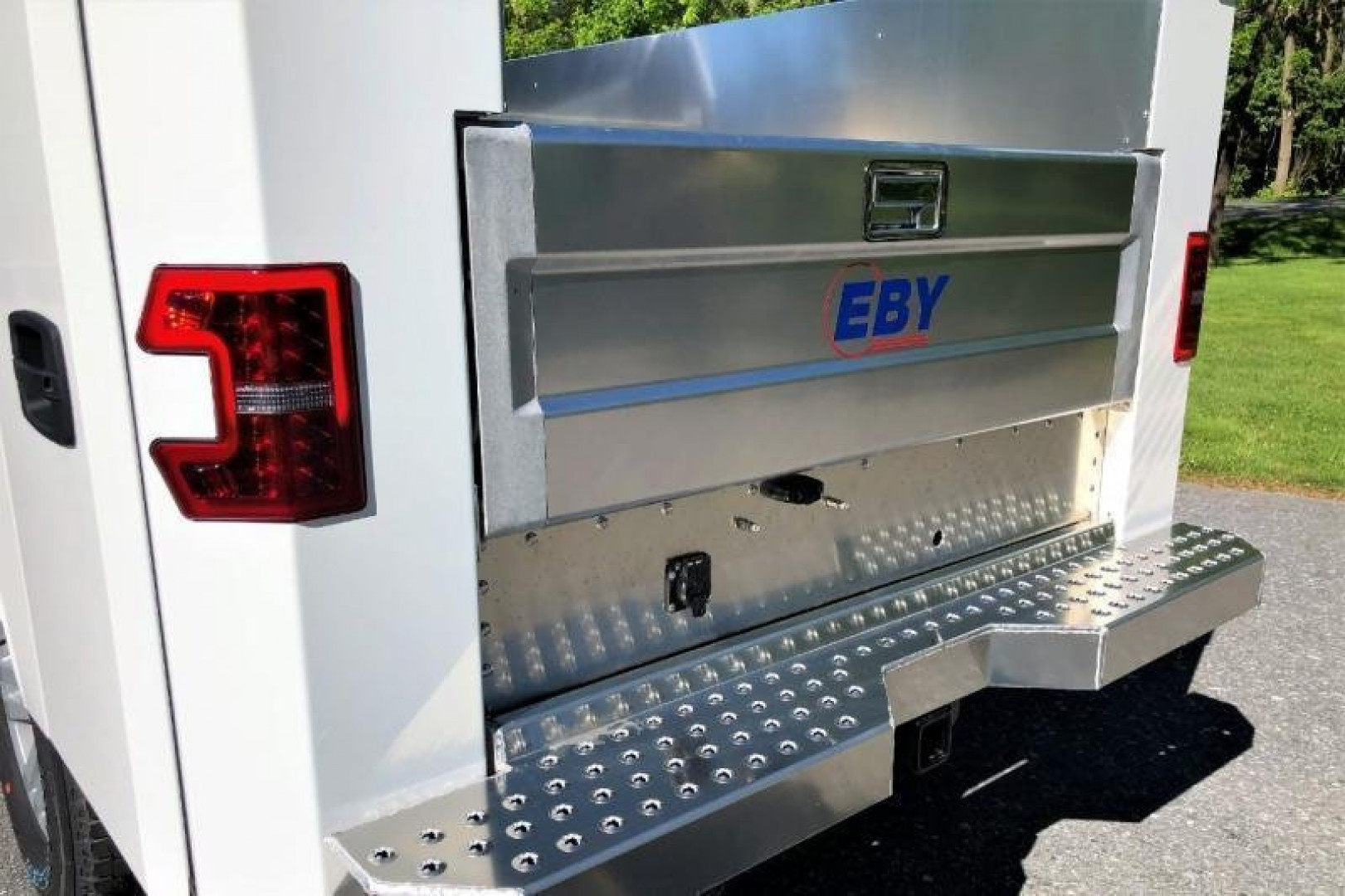 New EBY "RENEGADE" 9'3" x 80" Wide DW Aluminum Utility/Service Body - 60" CA