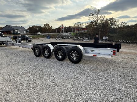 New 2027 WaterMade Boat Trailers WM40-42 Q32K Torsion Power Boat