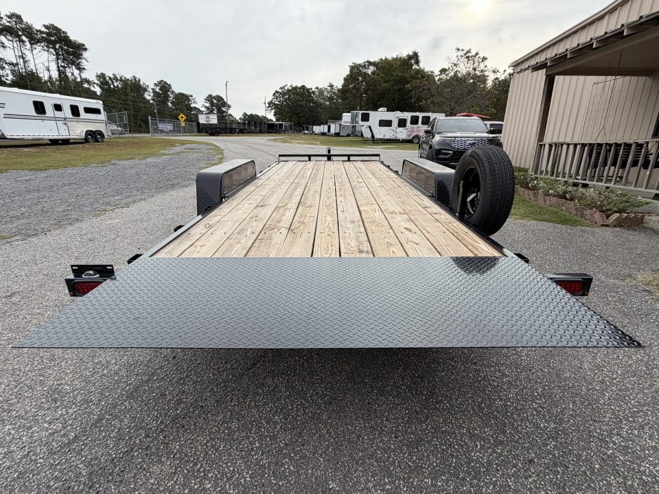 2027 7×20 Tilt Trailer photo 3
