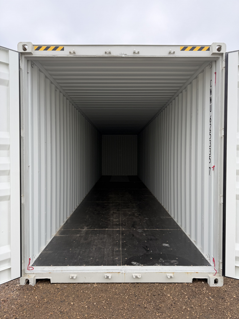 8×40 Equipment Flatbed Trailer photo 4