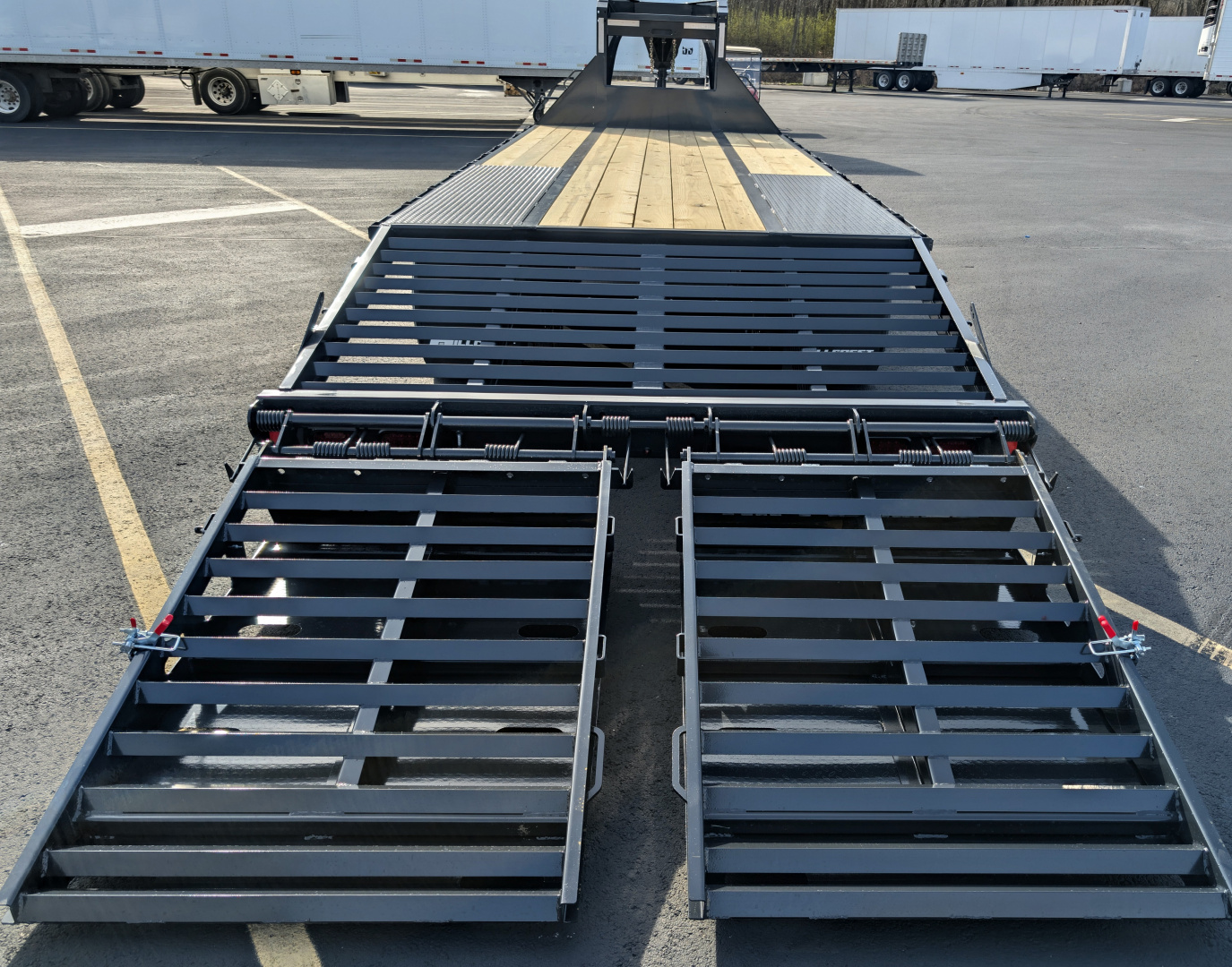 9×25 Equipment Flatbed Trailer photo 5