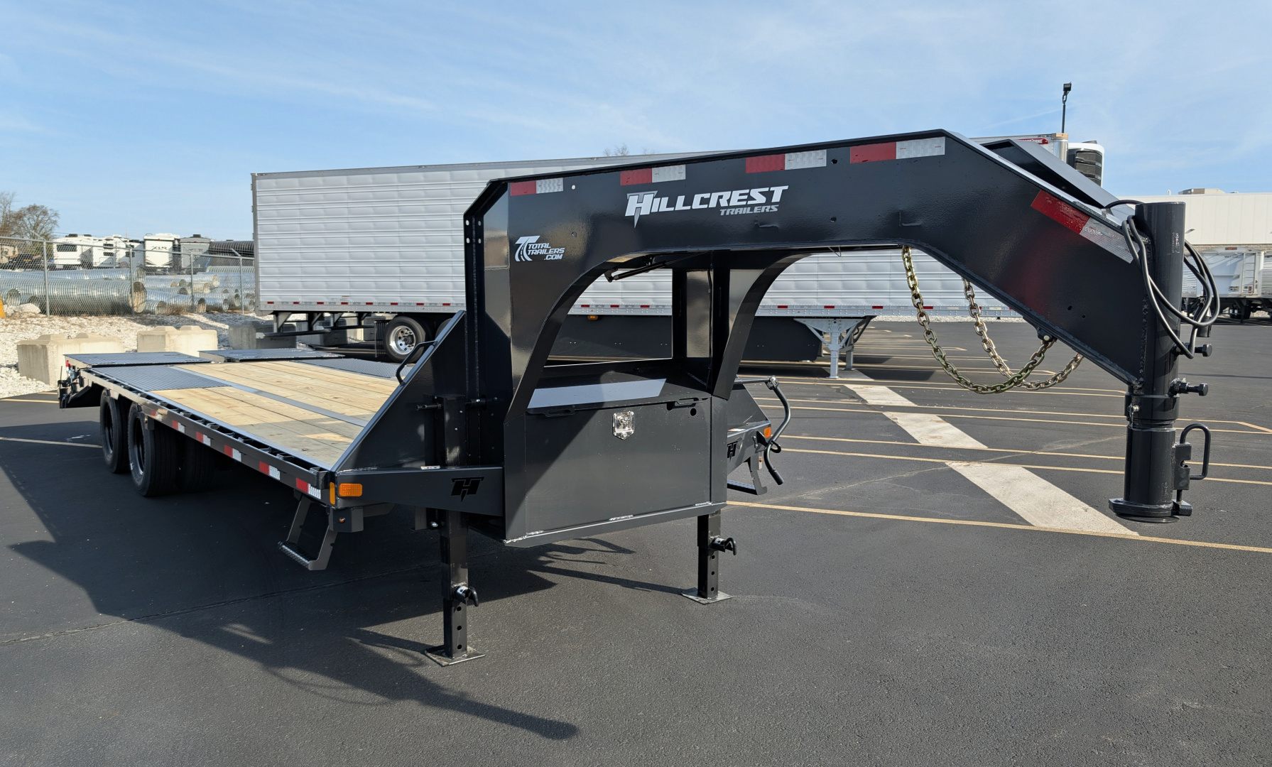 9×25 Equipment Flatbed Trailer