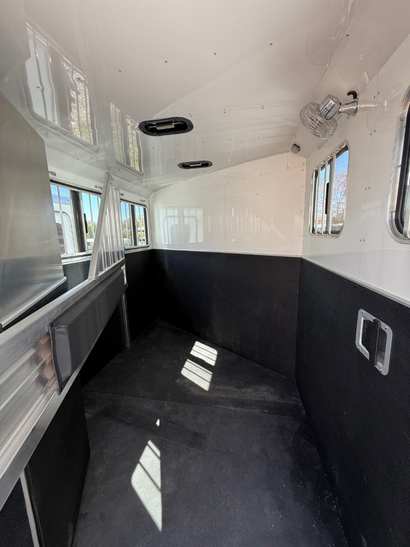 New 2026 Adam 2H Slant Mustang Horse Trailer