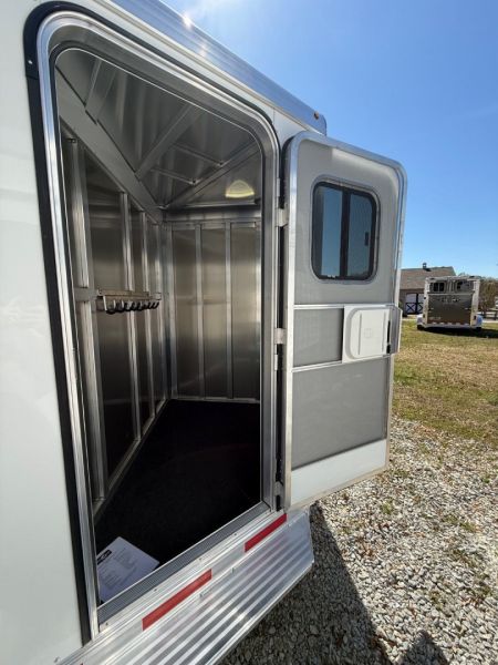 New 2026 Adam 2H Slant Mustang Horse Trailer