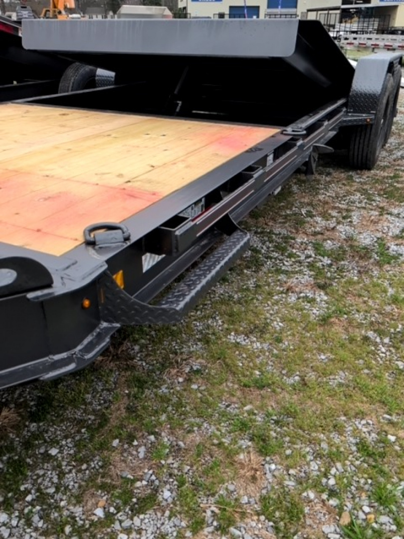 New 2026 Diamond C Trailers HDT207 Tilt Trailer