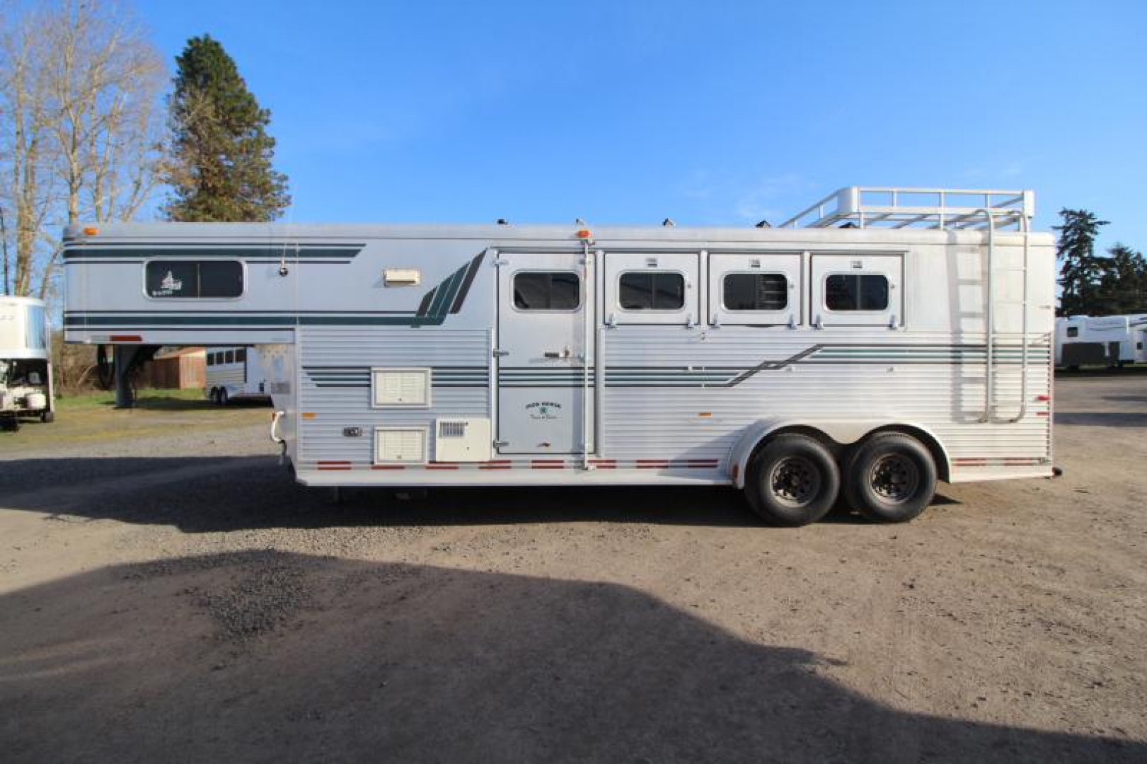 Used 1995 Sundowner GN Weekender 4 Horse Aluminum Trailer