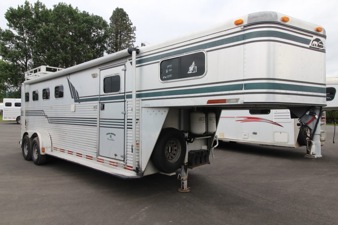 Used 1995 Sundowner GN Weekender 4 Horse Aluminum Trailer