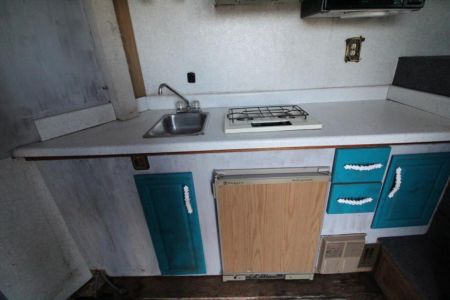 Used 1995 Sundowner GN Weekender 4 Horse Aluminum Trailer