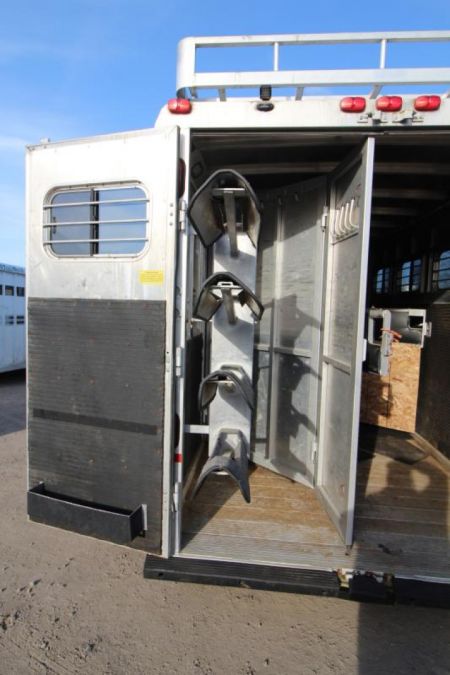 Used 1995 Sundowner GN Weekender 4 Horse Aluminum Trailer
