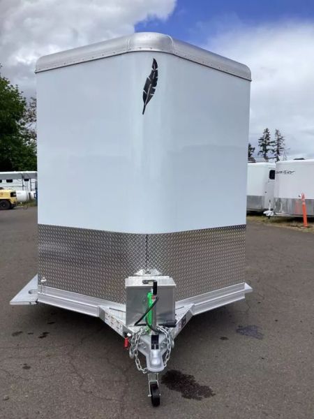 New 2025 Featherlite 9400 4 Horse BELOW COST -Premier Tack-7'6" Tall-Easy Care Flooring-Lined & Insulated Dressing/Tack Room Ceiling-Stud Divider-Escape Door