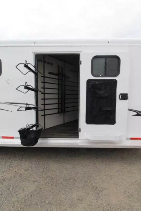New 2027 Trails West Classic 4 Horse GN- SUPER TACK Horse Trailer