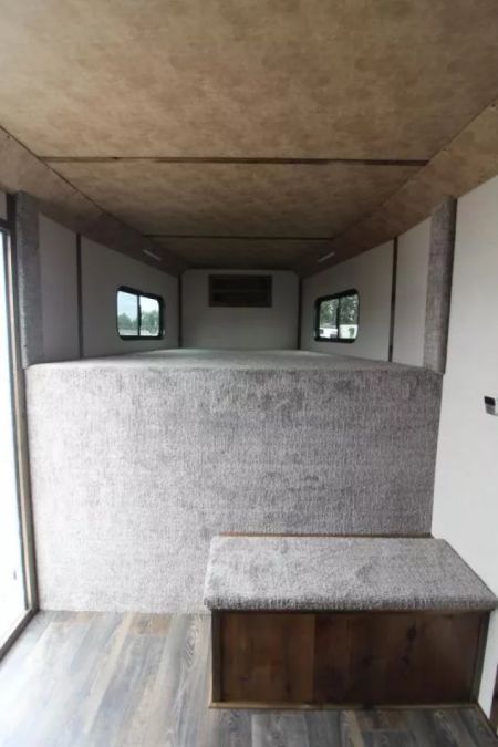 New 2027 Trails West Classic 4 Horse GN- SUPER TACK Horse Trailer