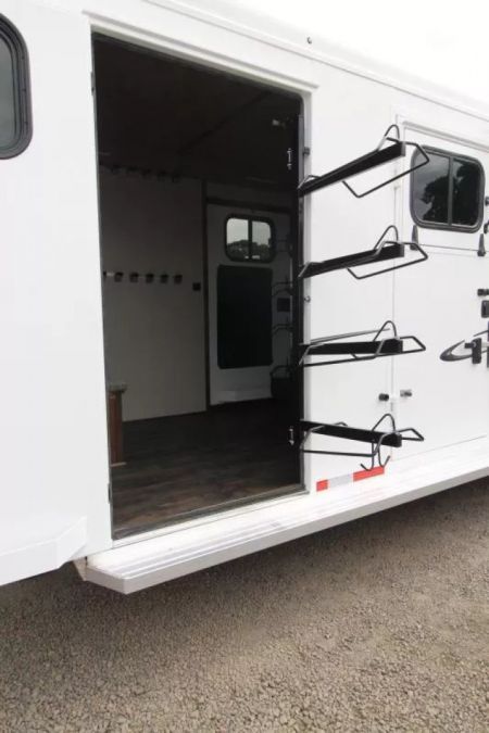 New 2027 Trails West Classic 4 Horse GN- SUPER TACK Horse Trailer