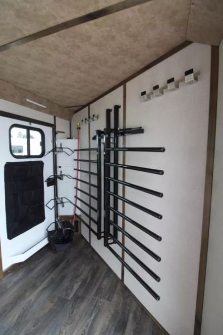 New 2027 Trails West Classic 4 Horse GN- SUPER TACK Horse Trailer