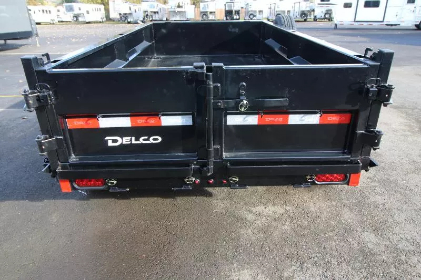 New 2026 Delco Dump Trailer 5x10 7K Spreader Gate 18' Sides