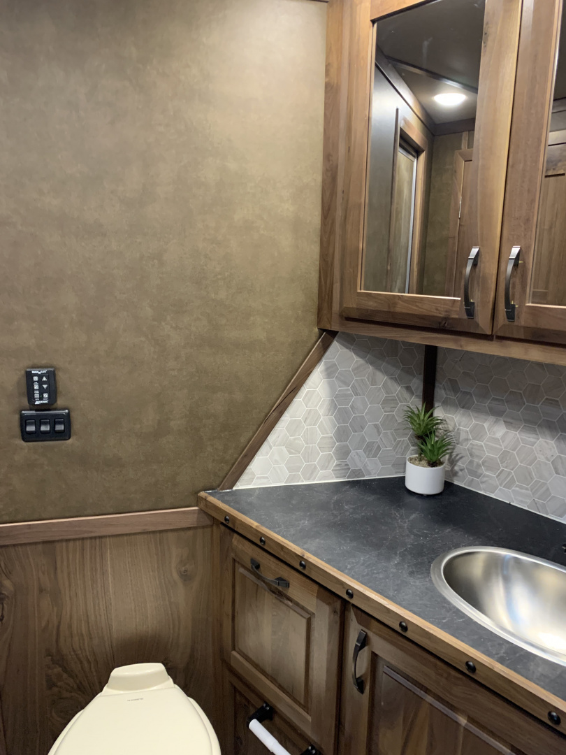 New 2026 SMC L8416SSRBT Horse Trailer