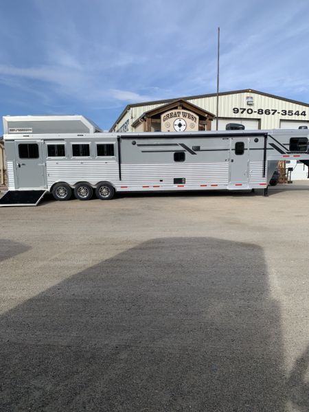 New 2026 SMC L8416SSRBT Horse Trailer