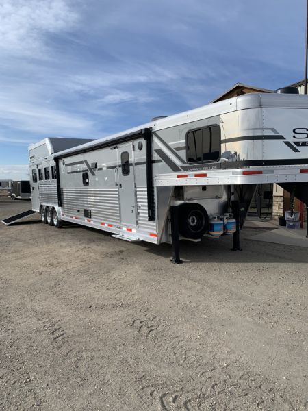 New 2026 SMC L8416SSRBT Horse Trailer