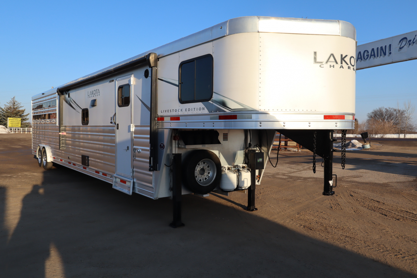 Used 2021 Lakota Charger Livestock Edition Horse Trailer