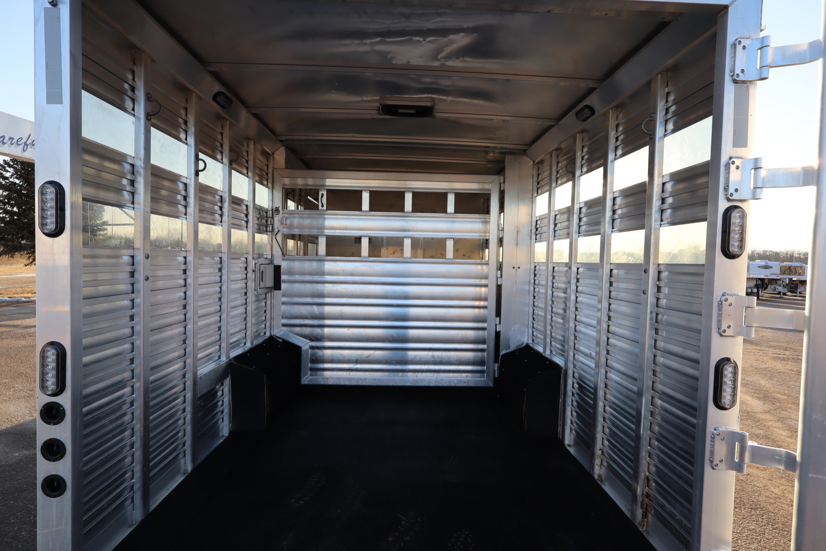 Used 2021 Lakota Charger Livestock Edition Horse Trailer